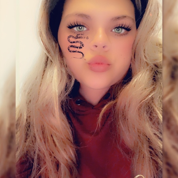 Meet your Posher, Amber - Picture 1 of 1